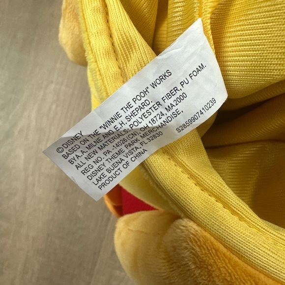 Disney Winnie Pooh Christmas Stocking Bee Yellow Button 3D Plush Lined Loop 18" - Picture 6 of 8